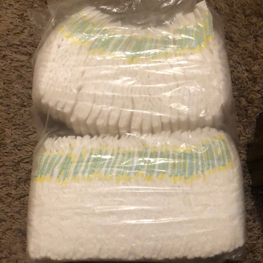 Sleeve of size 1 pampers